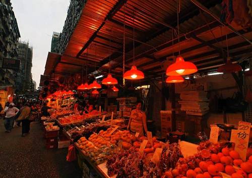 Emplettes au marché de Kowloon